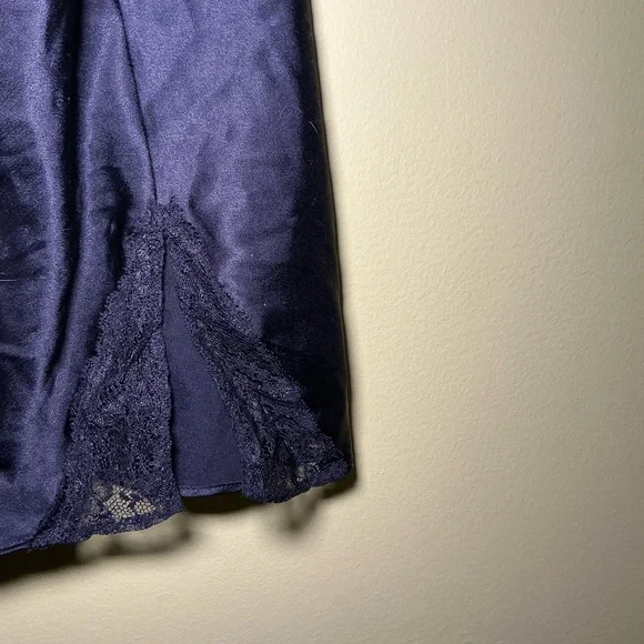 Victoria’s Secret Black Satin and Lace Slip - Picture 4 of 7